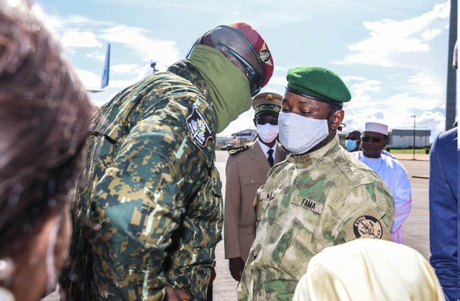 62e anniversaire de l’indépendance du Mali : le Colonel Assimi GOÏTA a accueilli son homologue  Mamadi DOUMBOUYA