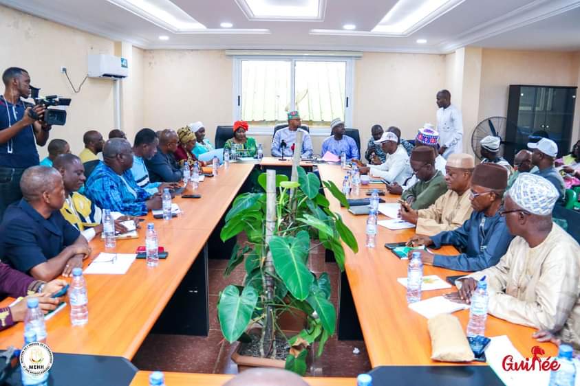 Conakry : rencontre entre le ministre de l'énergie, de l'hydraulique et des Hydrocarbures, la Gouverneure et les Présidents des délégations spéciales 
