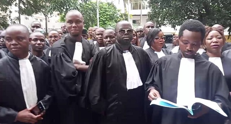 Cour Suprême: l’AMG réclame le retrait des décisions de suspension des magistrats des réseaux sociaux

