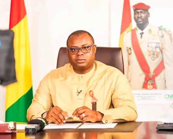 Dialogue national: le Premier ministre manie la carotte et le bâton 
