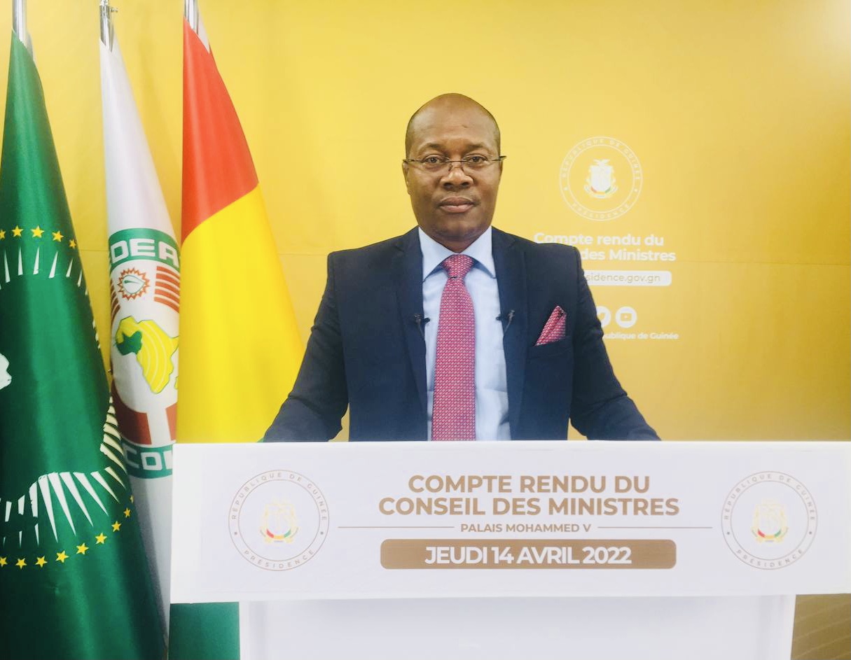Le chef de la junte  Guinéenne s'interroge: Comment le gouvernement peut  produire des résultats en étant administrativement lent ?