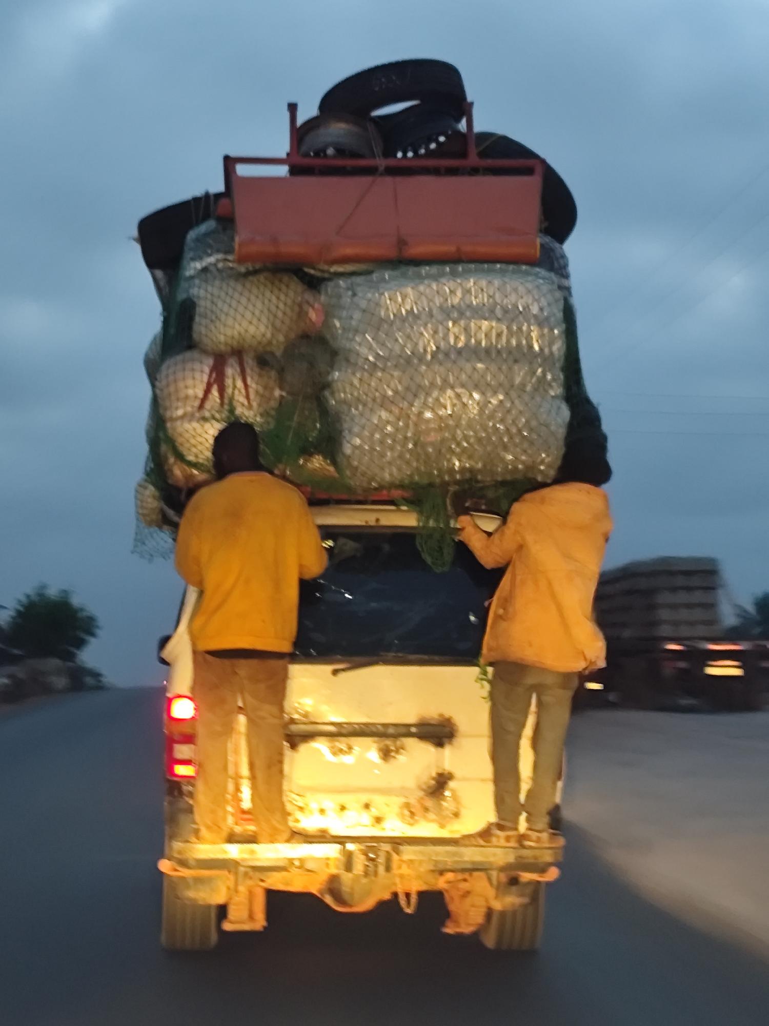 Inconscience sur la RN1 Conakry-Kindia : quand la route devient un danger permanent  