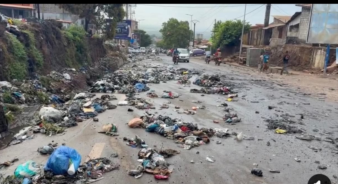 La République des ordures: Sous une pluie qui ne lave plus rien. (Par Ousmane Boh KABA)