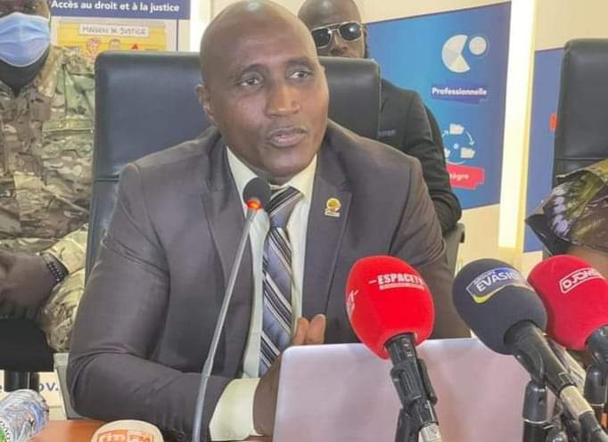 Le procureur Aly Touré aux avocats de Kassory et autres: "La procédure ce n'est pas dans les médias, c'est au prétoire"