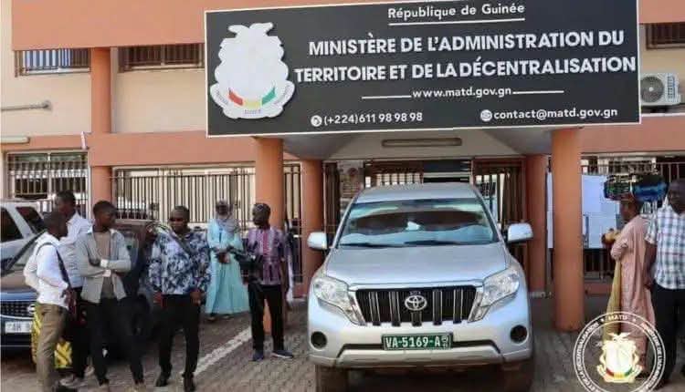 Nouvelles préfectures : Djénabou Touré désigne 11 préfets par intérim