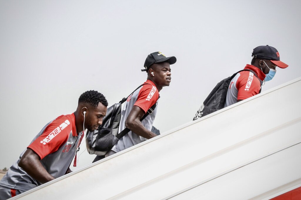 Entente Sportive Setifienne/Horoya AC de Guinée: Lamine NDIAYE et ses 24 soldats sont à Alger